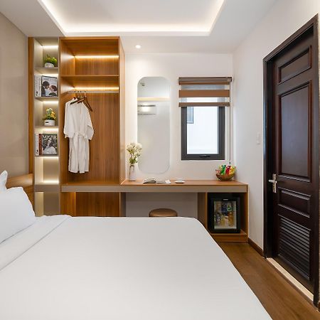 Duong Gia Hotel Dn By - Bay Luxury Danang Exterior photo