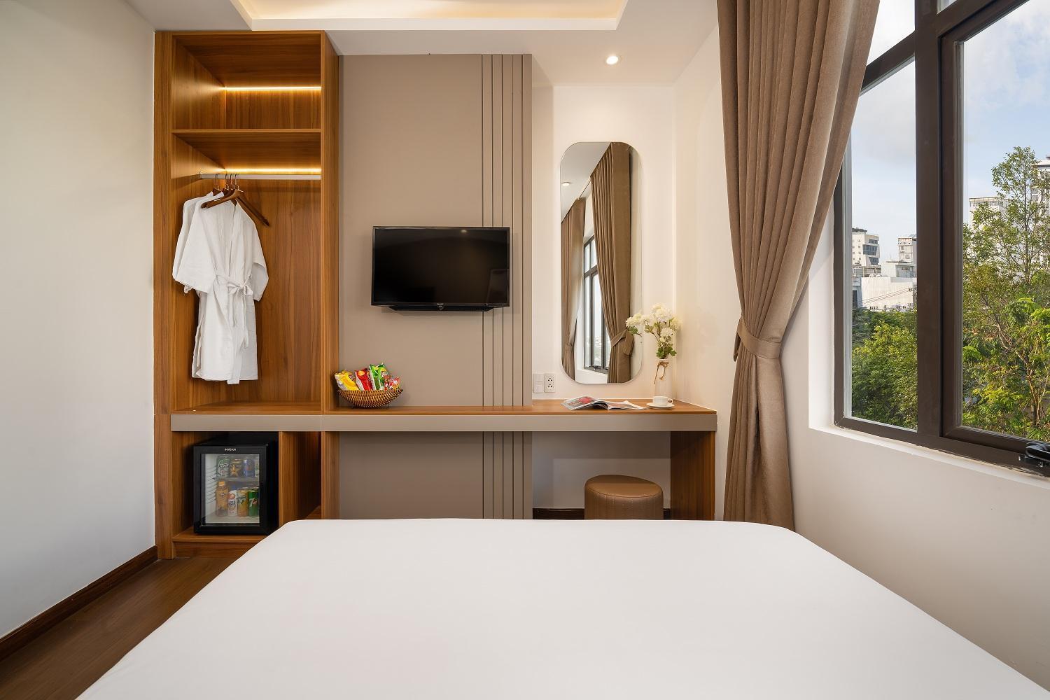 Duong Gia Hotel Dn By - Bay Luxury Danang Exterior photo